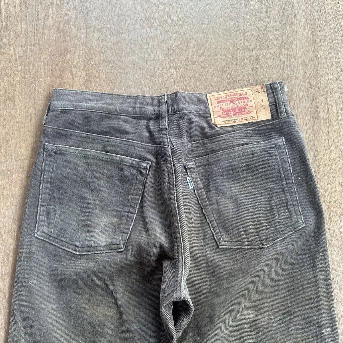 Levi's 90’s Vintage Levi’s 517 FLARE/BOOTCUT Corduroy Madein Japan Size US 31 - 16 Thumbnail