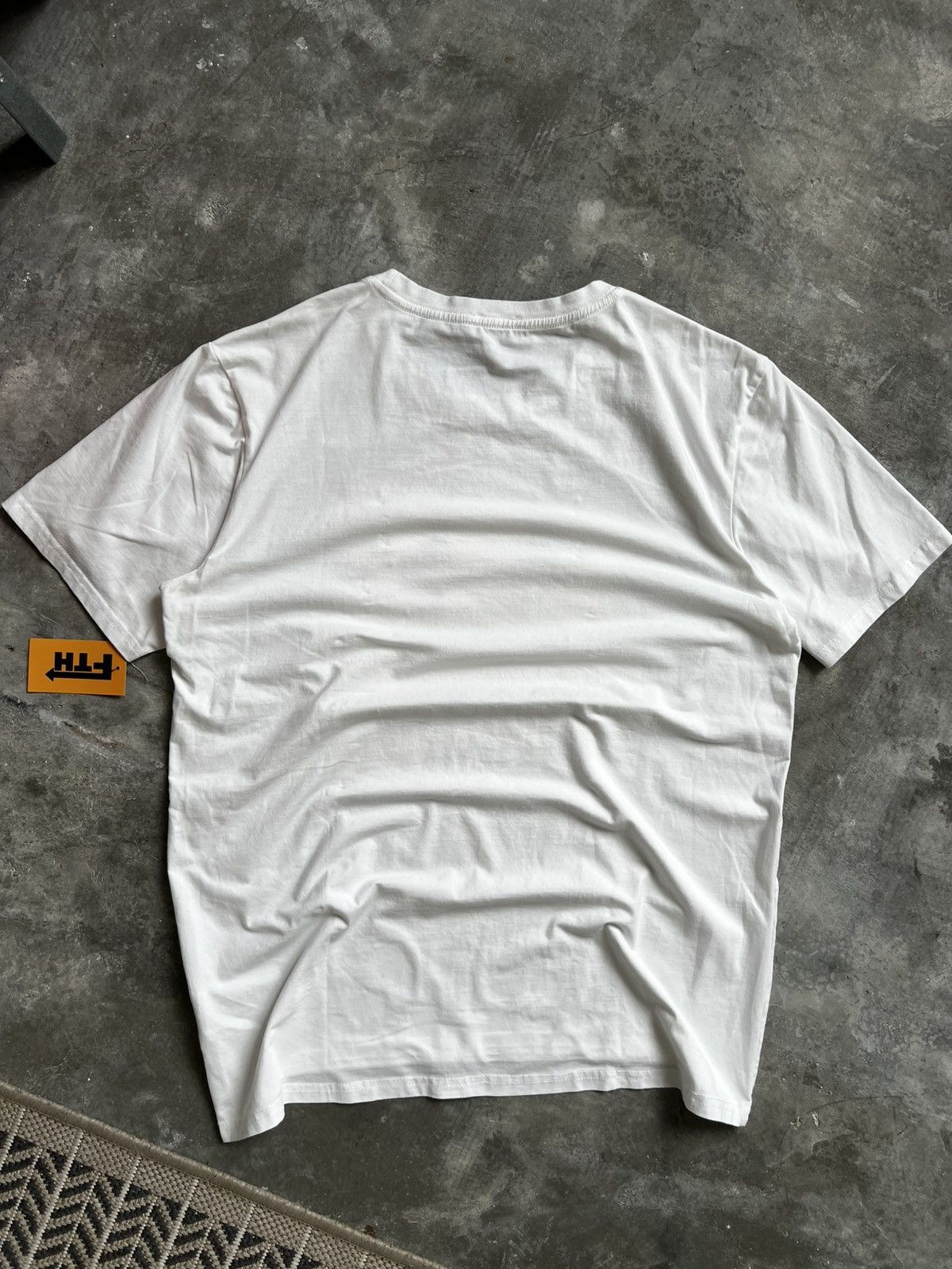 Fendi Fendi Friends Tshirt Size US M / EU 48-50 / 2 - 11 Thumbnail