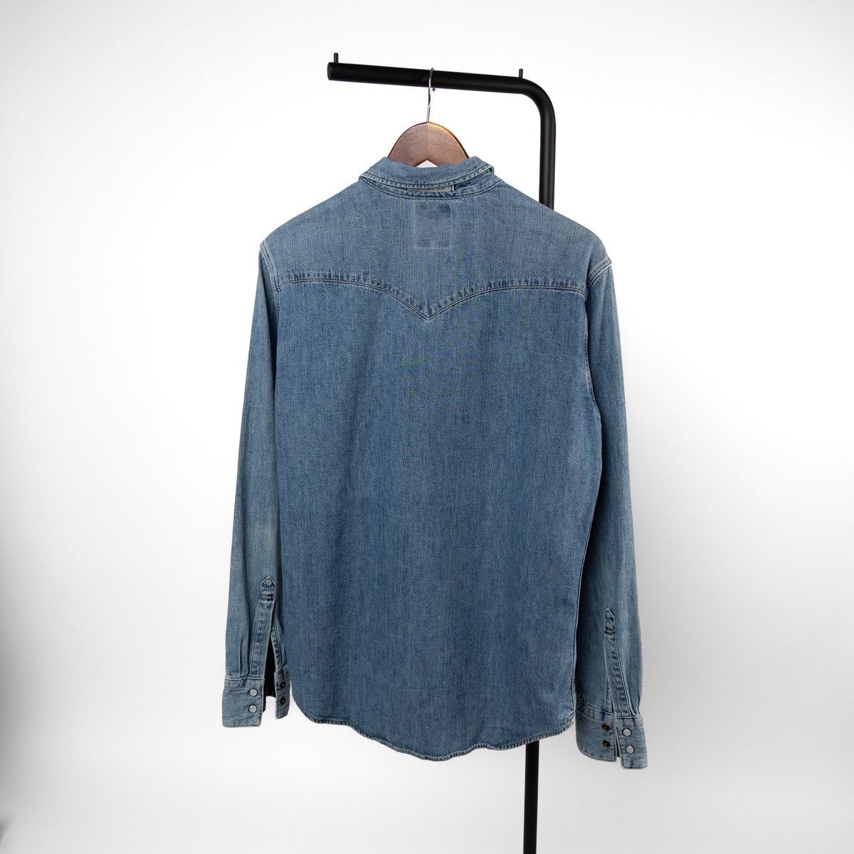Levi's Levis Men Denim Jean Shirt Blue Slim Fit Western Snap Button Size US L / EU 52-54 / 3 - 2 Thumbnail
