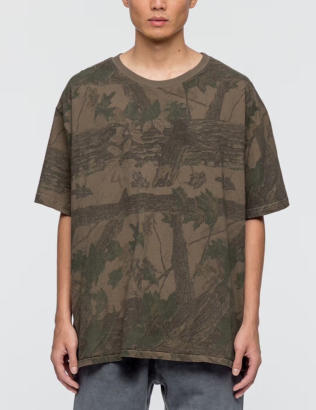 Yeezy Yeezy x Adidas Season 4 Realtree Camo T-Shirt Size US S / EU 44-46 / 1 - 5 Thumbnail