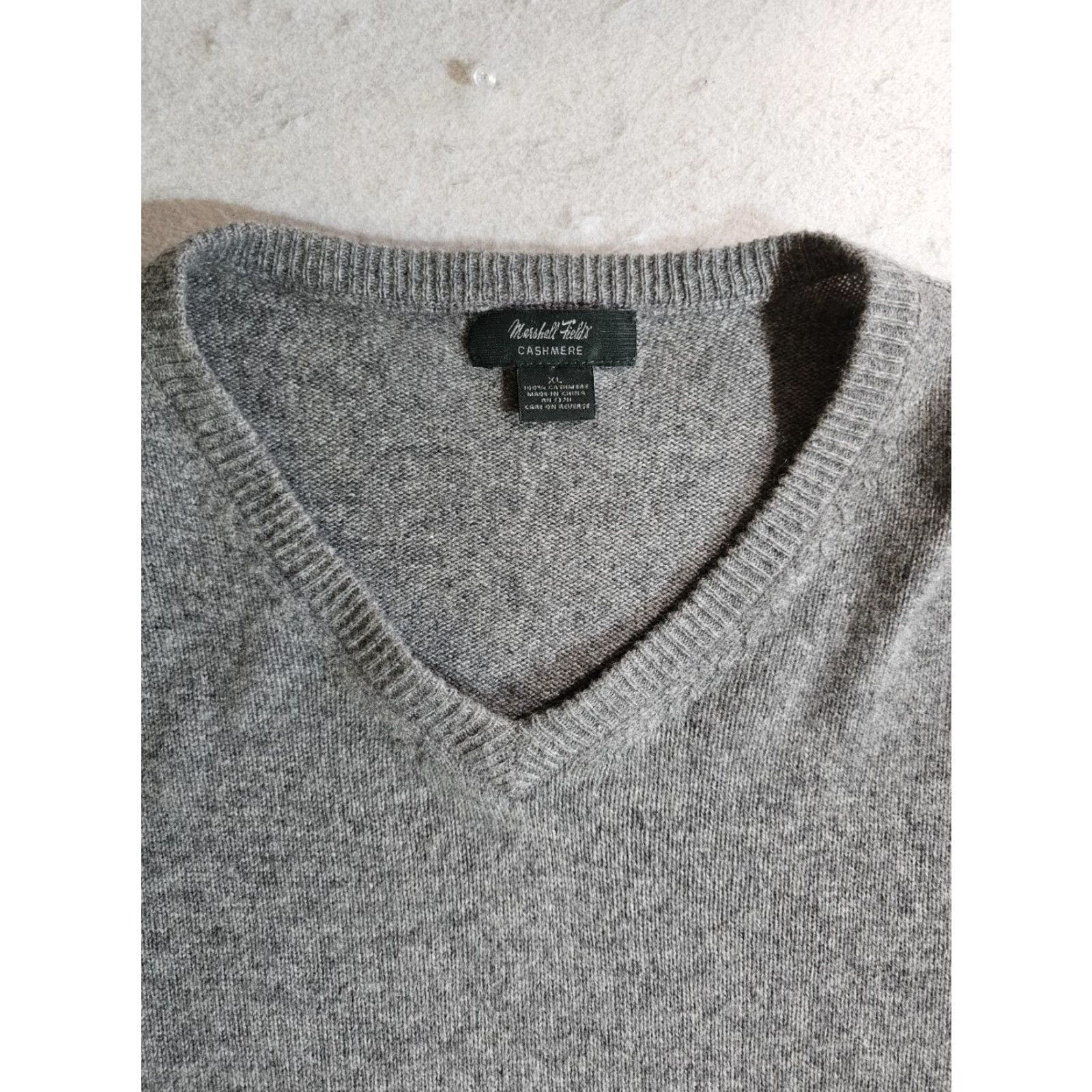 Vintage VINTAGE Marshall Field's 100% Cashmere Pullover Sweater V-Neck Mens XL Gray Size US XL / EU 56 / 4 - 3 Thumbnail