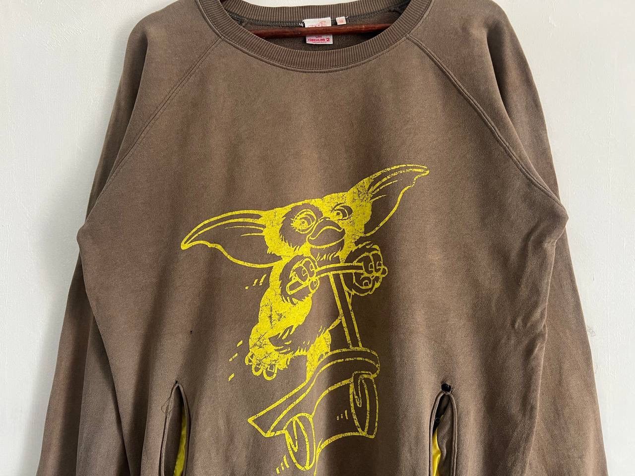 Vintage Vintage Gremlins Pocket Sweatshirt Size US M / EU 48-50 / 2 - 4 Thumbnail