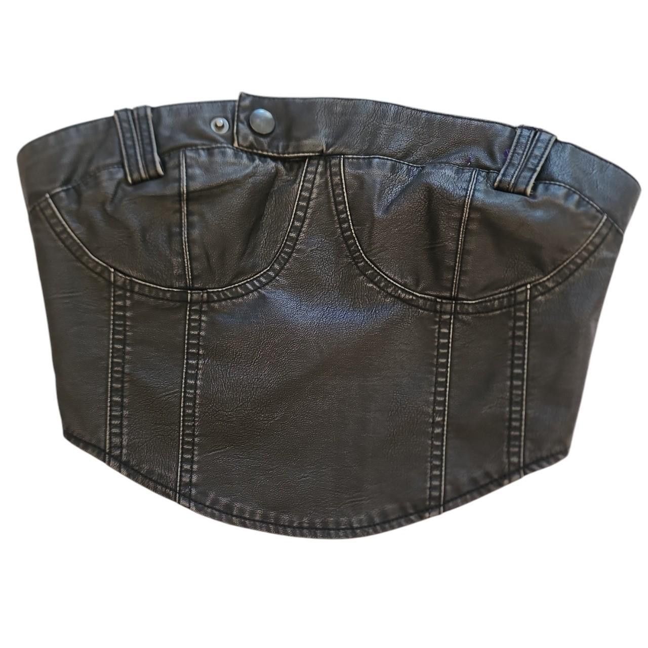 Forever 21 Forever 21 faux leather bodice crop top Size S / US 4 / IT 40 - 2 Thumbnail