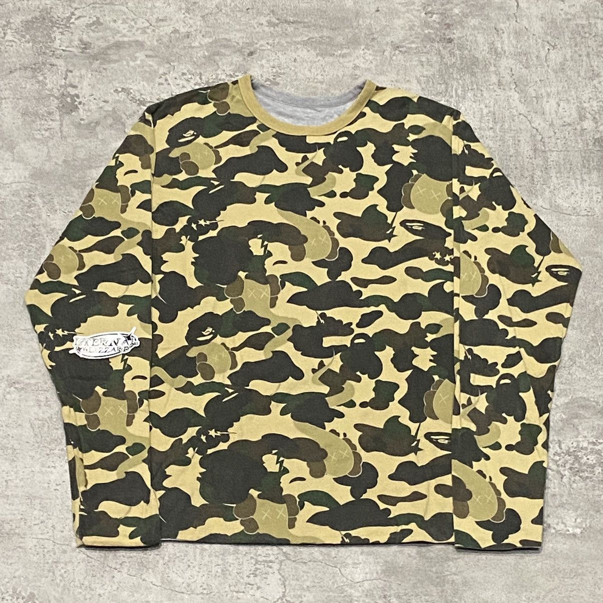 Bape × Kaws Bape X Kaws College Logo Reversible Camo Size US L / EU 52-54 / 3 - 1 Thumbnail