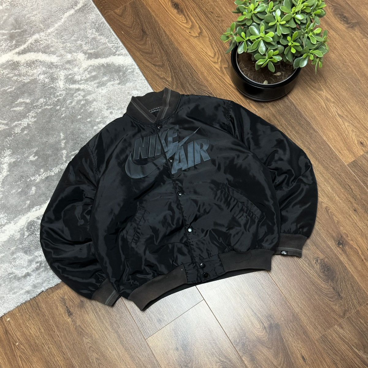 00s Nike Vintage Big Logo Bomber MA-1 Jacket AirMax Y2K