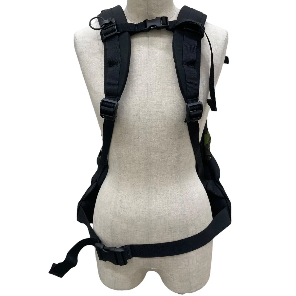 Arc'teryx × Beams Plus Sebring 25L Backpack Size ONE SIZE - 2 Thumbnail