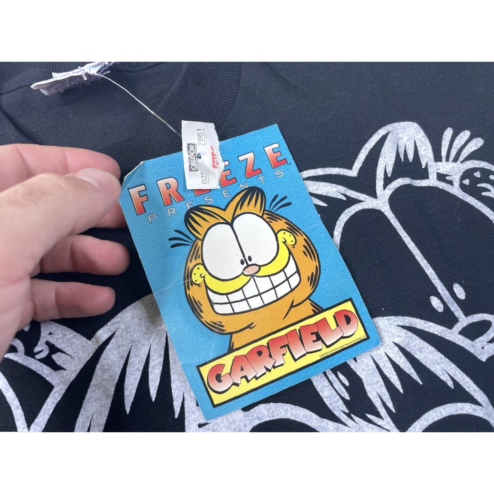 Vintage VINTAGE NWT Freeze Garfield Graffiti Paint T Shirt AOP Black Men’s Large Size US L / EU 52-54 / 3 - 3 Thumbnail