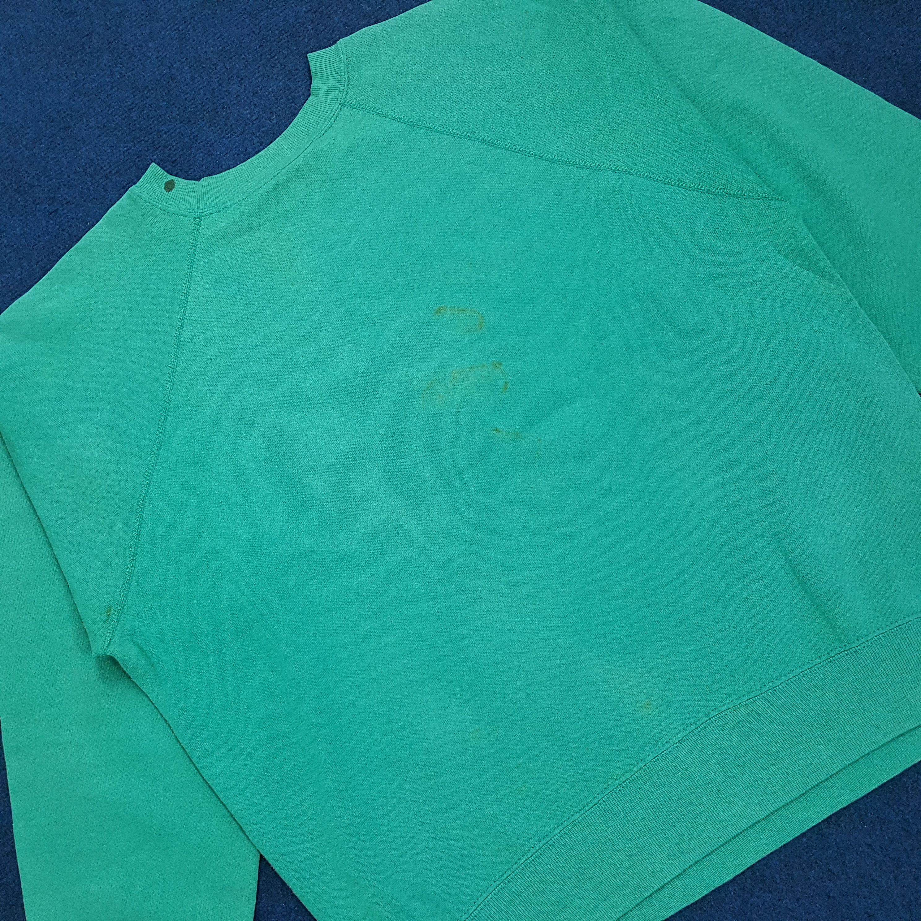 Vintage Vintage Tultex Plain Winter Sweatshirts Size US XL / EU 56 / 4 - 5 Thumbnail