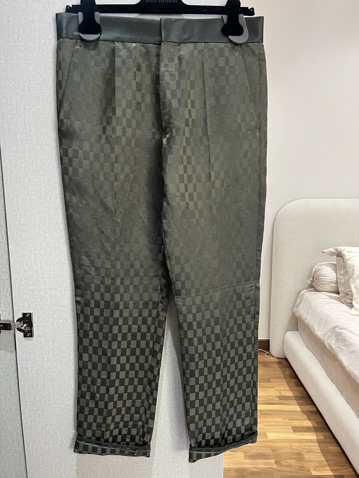 Haider Ackermann Haider Ackermann Skinny Trousers Caraganus Graphite Trousers Size US 28 / EU 44 - 1 Thumbnail