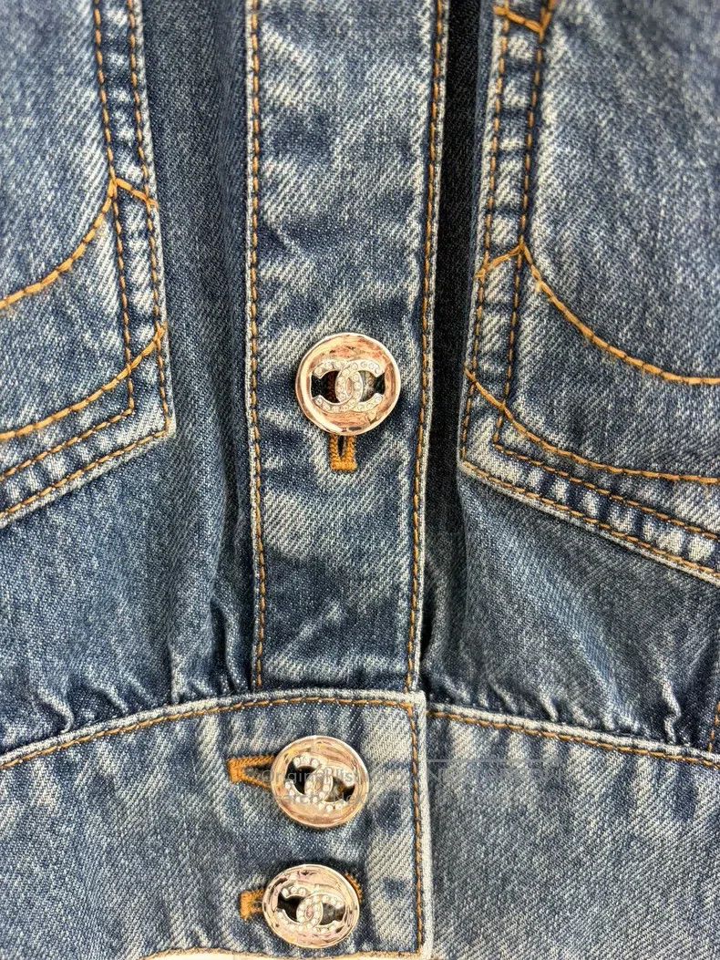 Chanel Chanel Love buckle double C pocket denim jacket Size S / US 4 / IT 40 - 3 Thumbnail