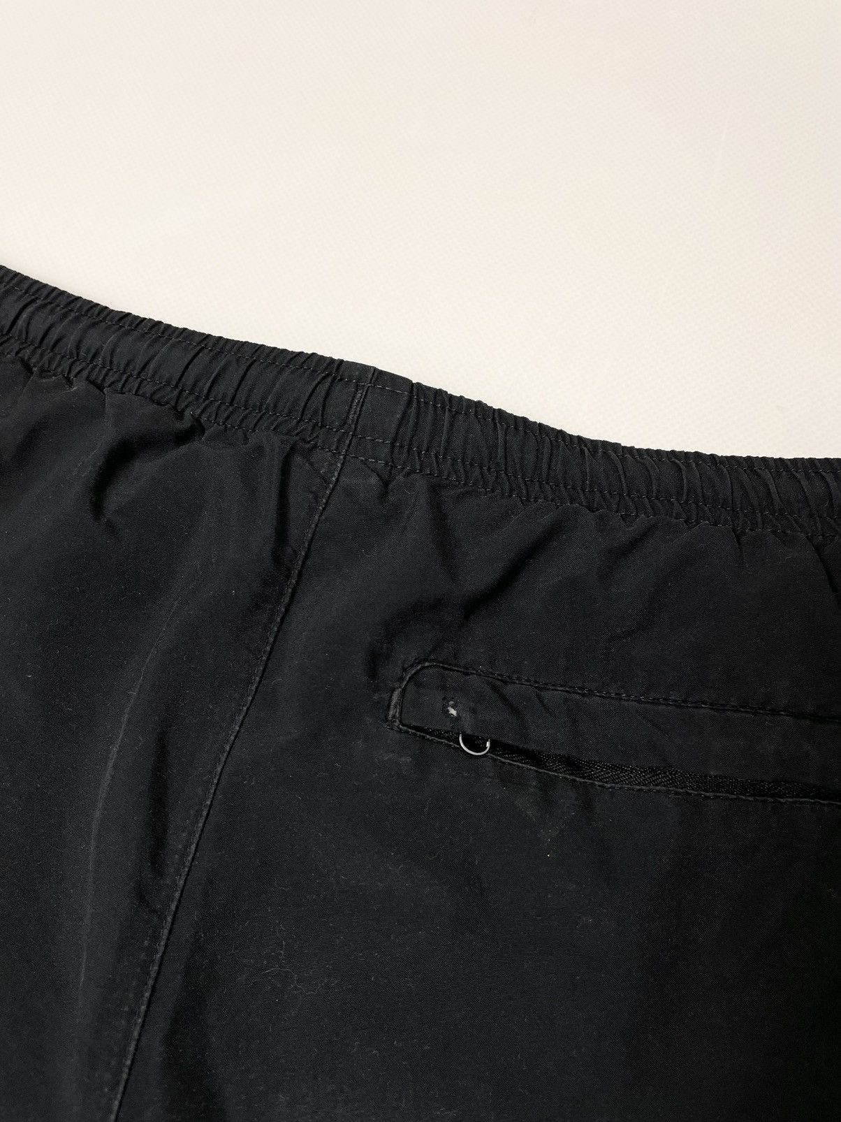 Nike Nike Vintage 🎱 Sport Black Nylon Shorts Size US 34 / EU 50 - 8 Thumbnail