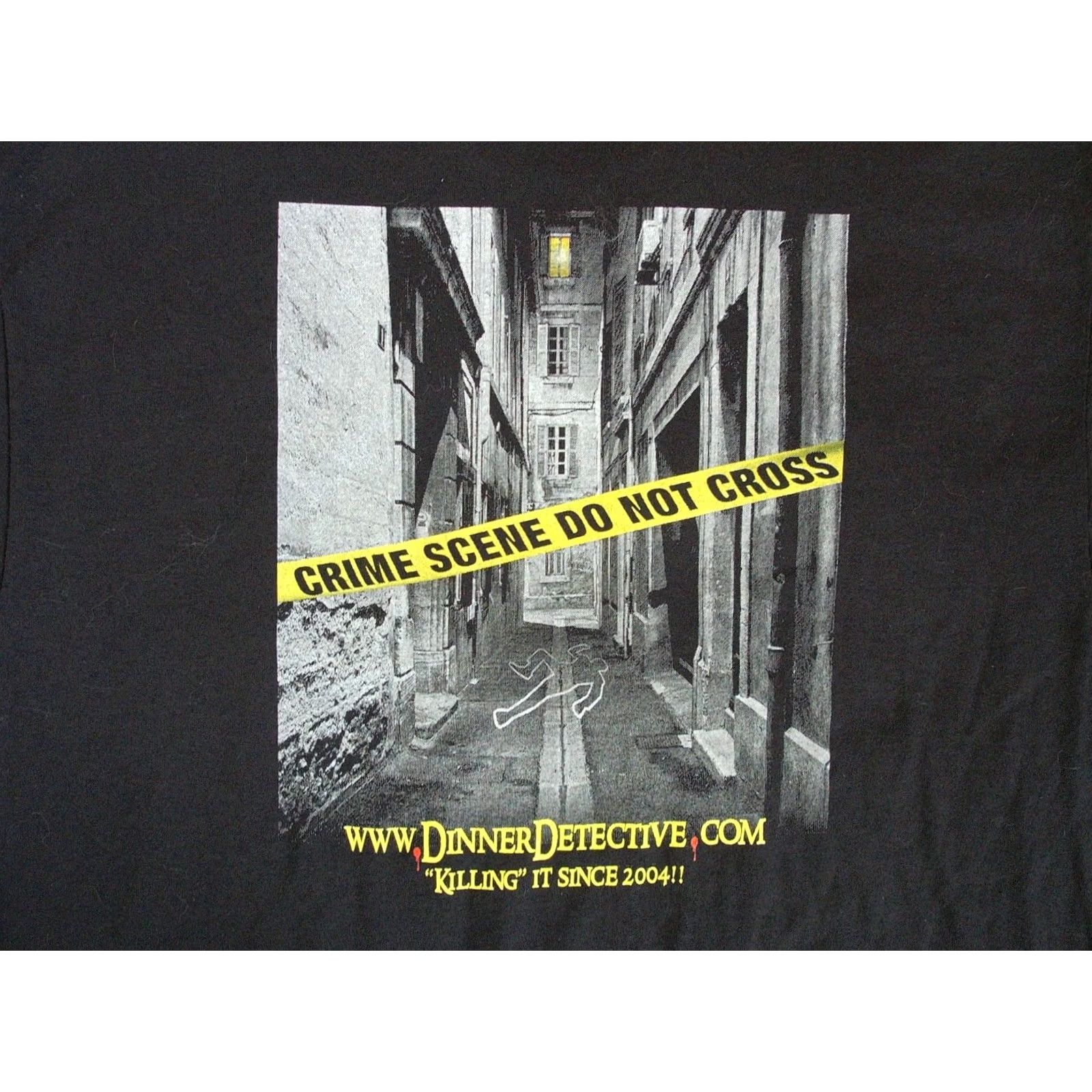 Gildan THE DINNER DETECTIVE graphic T Shirt Men L Black Gildan Cotton Short Sleeve Two-Sided INTERACTIVE MURDER MYSTERY Size US L / EU 52-54 / 3 - 5 Thumbnail