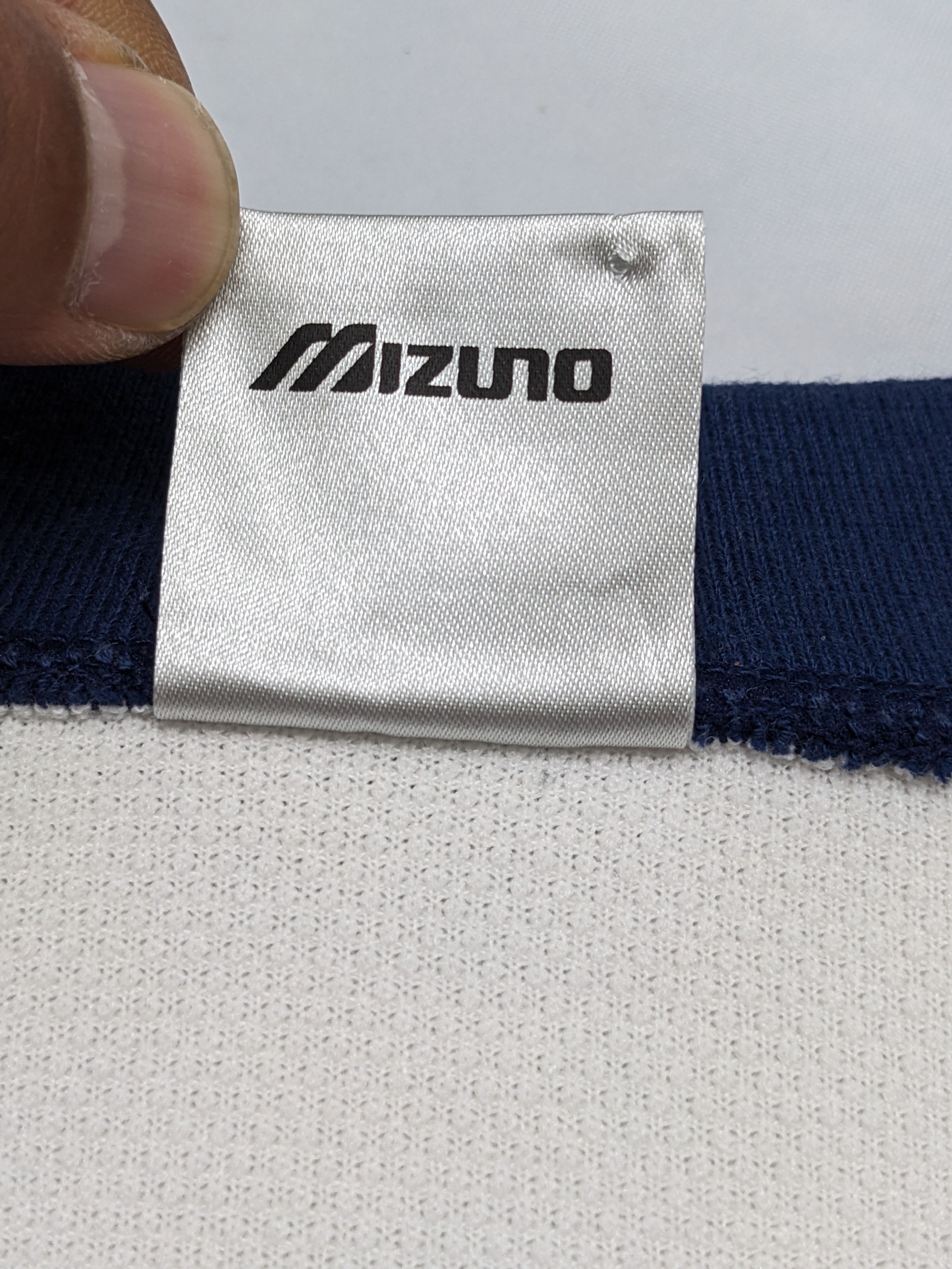 Mizuno Vintage Mizuno White V-Neck Pullover Sweatshirt JASPO Size US L / EU 52-54 / 3 - 11 Thumbnail