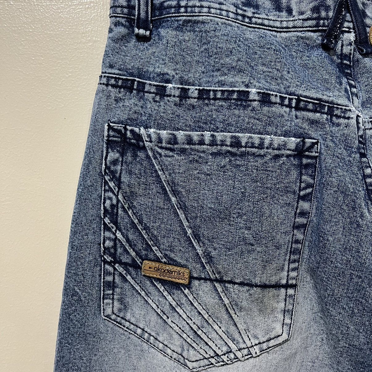 Akademiks 2000's Akademiks Hiphop Baggy Denim Pants Size US 33 - 11 Thumbnail