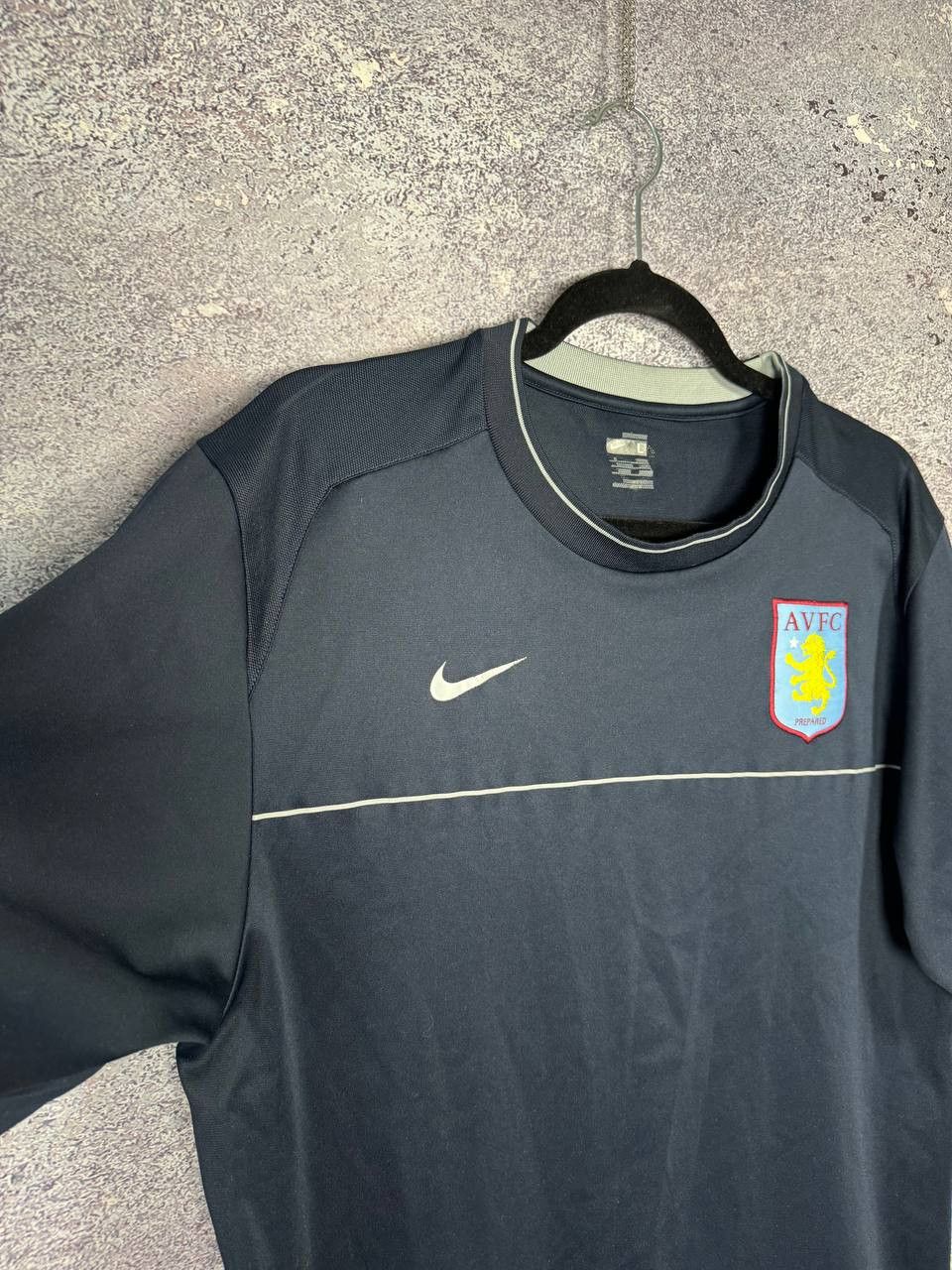Nike × Vintage Vintage Aston Vila 2006 Nike Training Pre-Match Jersey Size US L / EU 52-54 / 3 - 7 Thumbnail