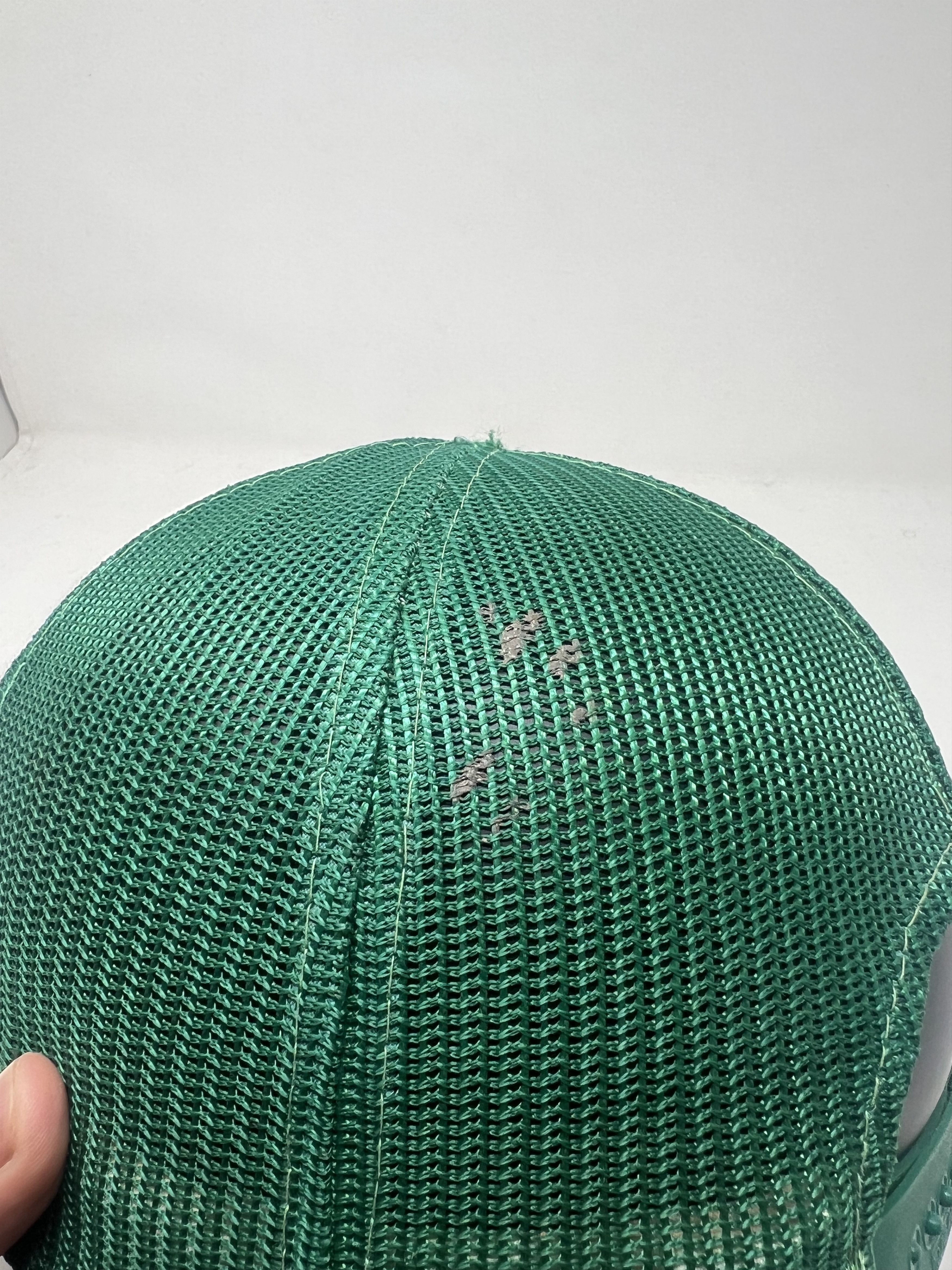 Vintage Vintage Young An Trucker Hat Size ONE SIZE - 6 Thumbnail