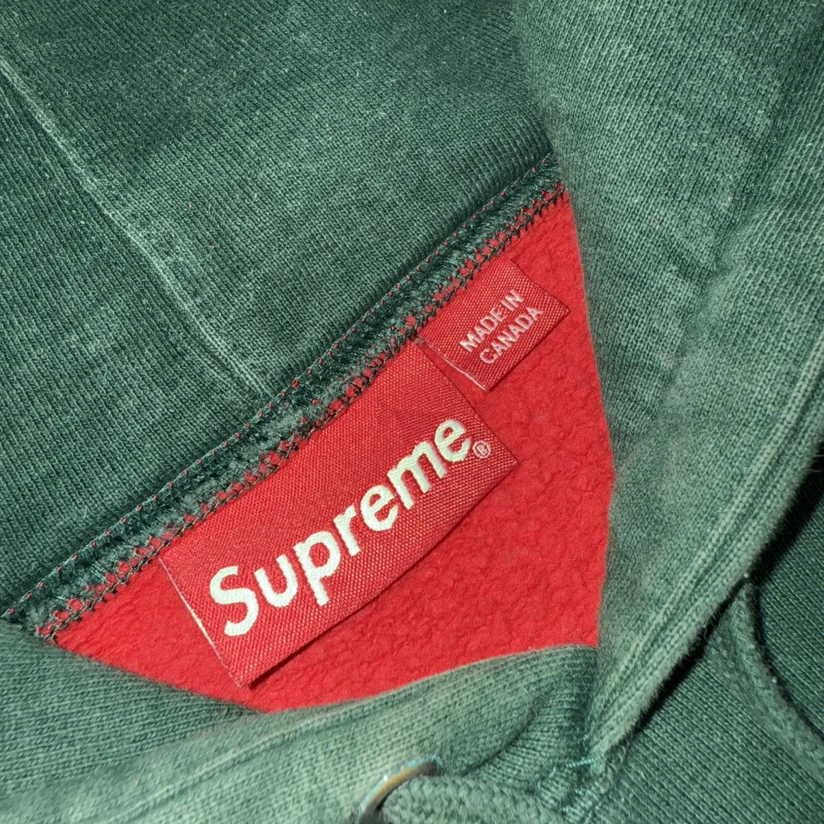 Supreme Supreme Logo S Split Red / Green Size US XL / EU 56 / 4 - 5 Thumbnail