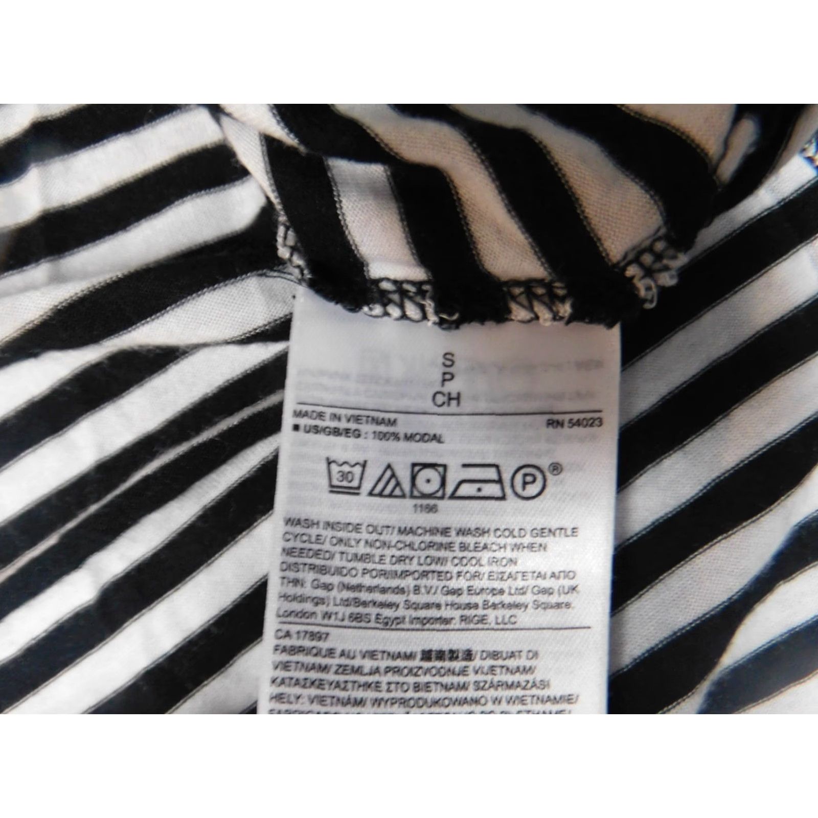 Banana Republic Banana Republic Blouse Womens Small Black Striped Long Sleeve Crew Neck Pullover Casual Regular Stretch Indoor Size S / US 4 / IT 40 - 7 Thumbnail