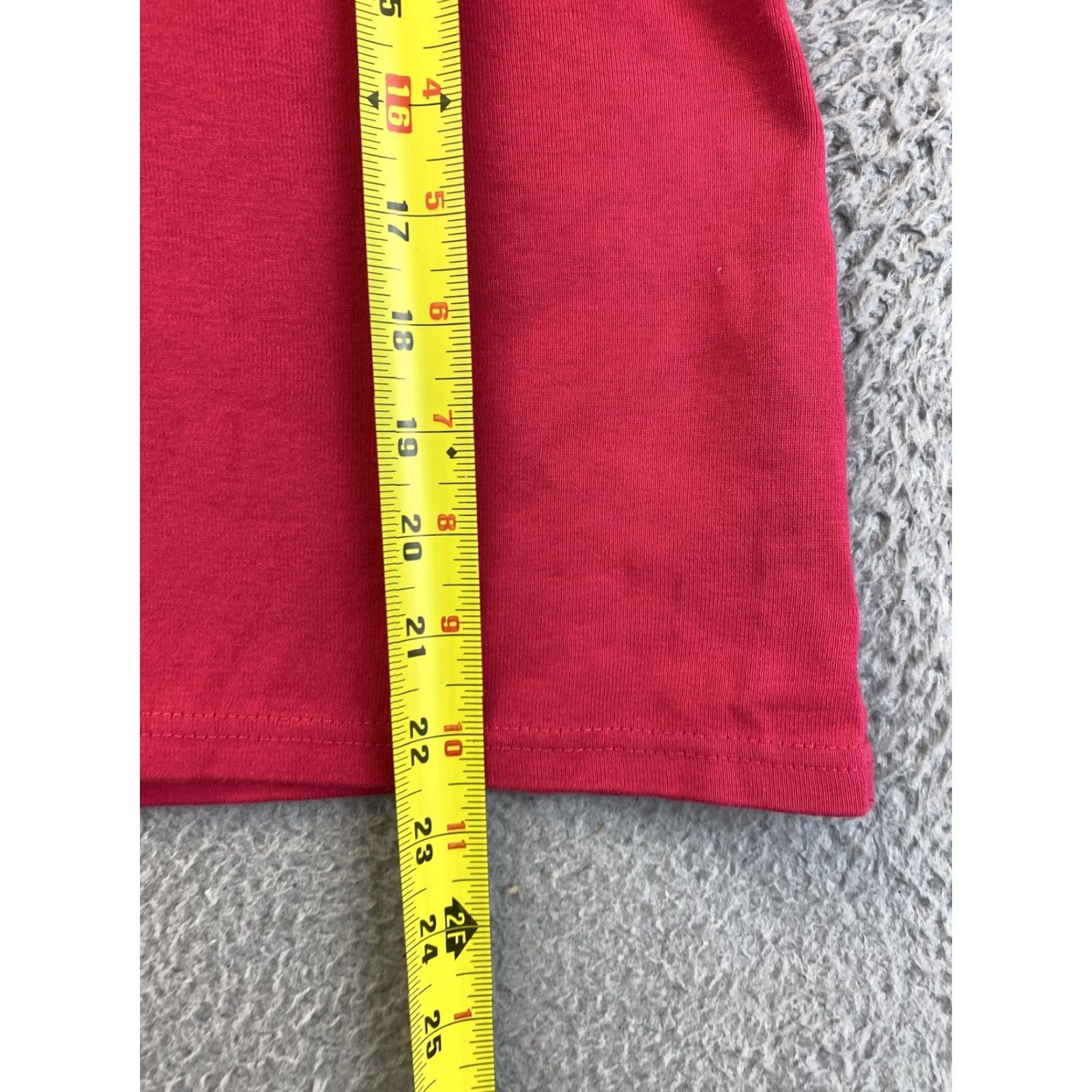 Tommy Hilfiger Tommy Hilfiger Girls Polo Shirt Magenta XL Short Sleeve Size XL / US 12-14 / IT 48-50 - 6 Thumbnail