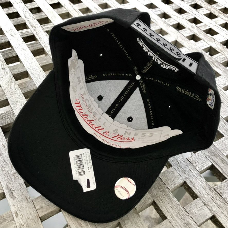 Mitchell & Ness Atlanta Braves MLB Cooperstown Monochrome Snapback Hat Size ONE SIZE - 4 Thumbnail