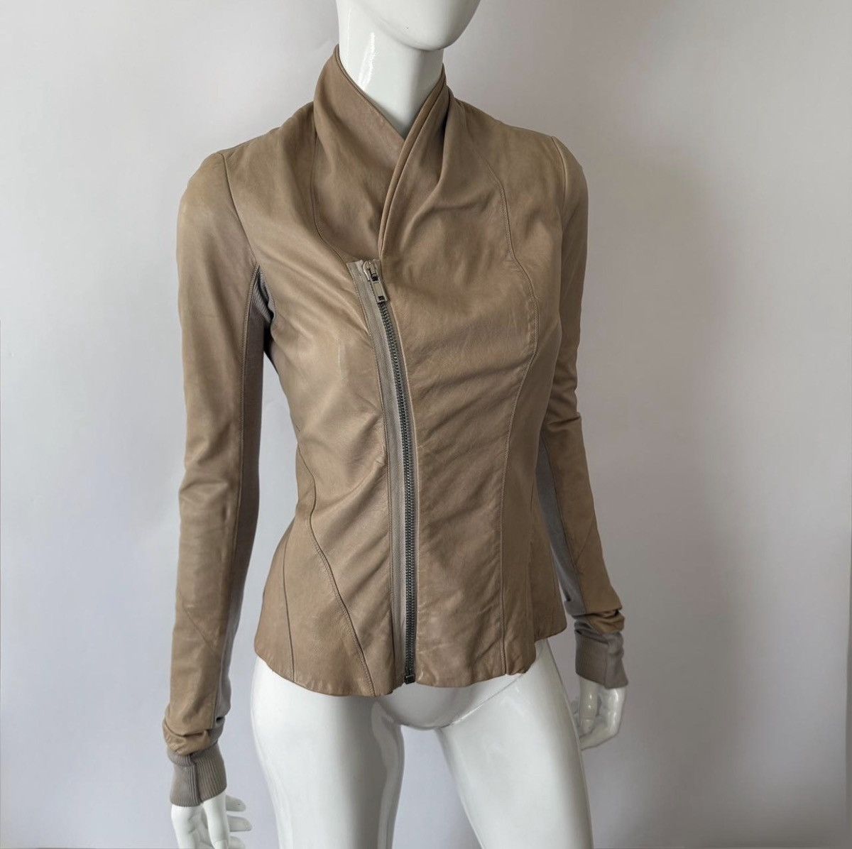 Rick Owens Archival Rick Owens Asymmetrical Leather Jacket Vintage Size S / US 4 / IT 40 - 2 Thumbnail