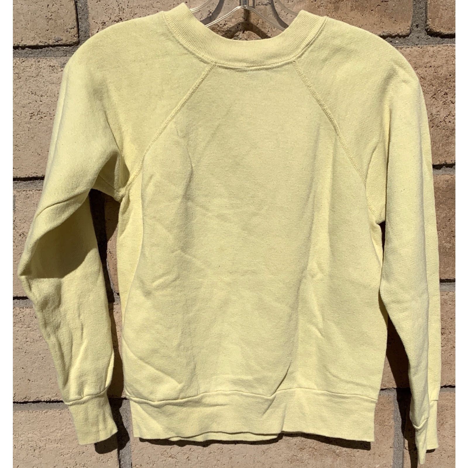 Vintage VINTAGE Jean Top Raglan Sweatshirt Ducks Frog Size S Yellow 80s Women Sweatshirt Pullover Raglan Runs Small Size S / US 4 / IT 40 - 5 Thumbnail