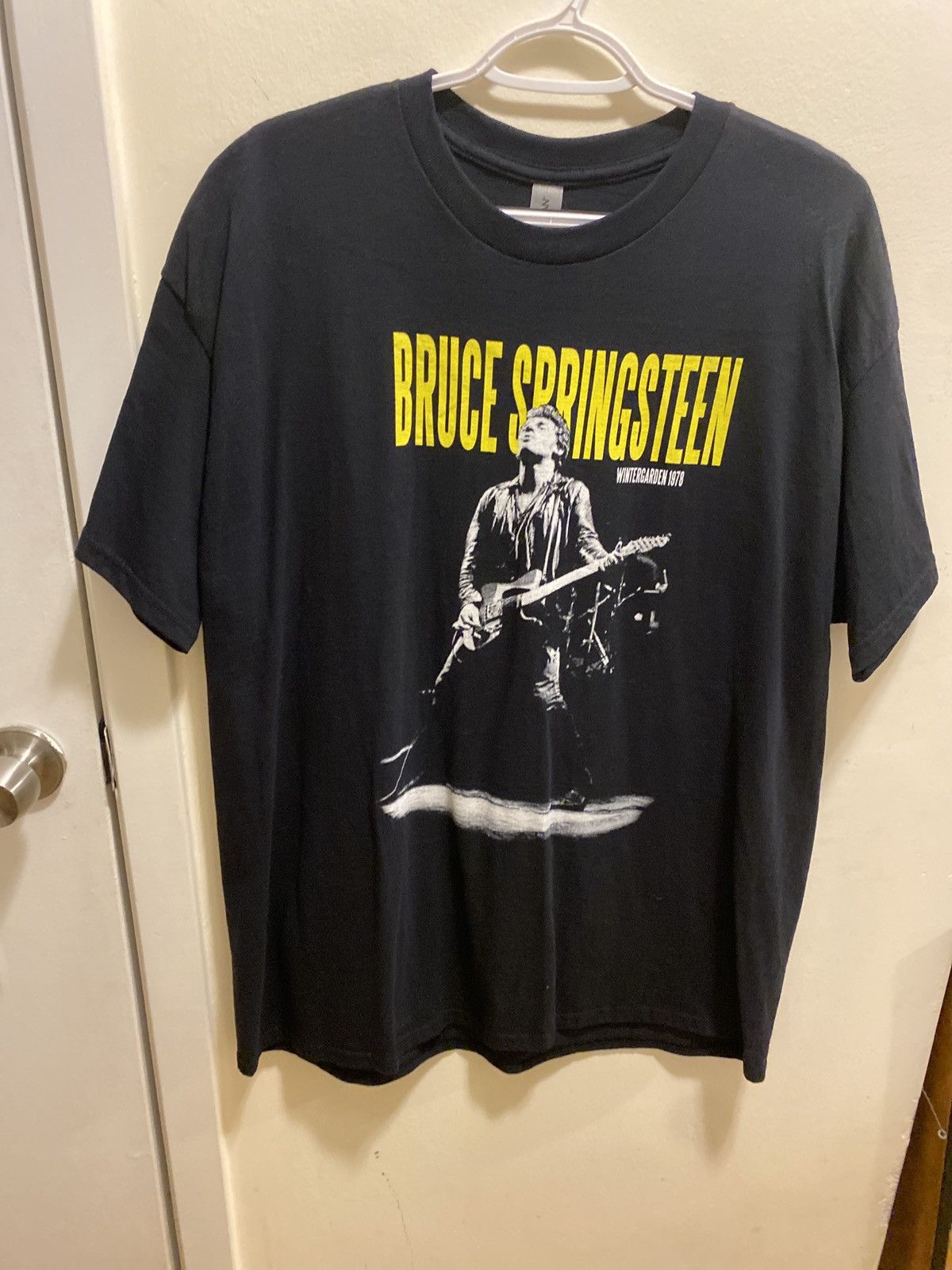 Band Tees Bruce Springsteen T-shirt Size US XL / EU 56 / 4 - 1 Thumbnail
