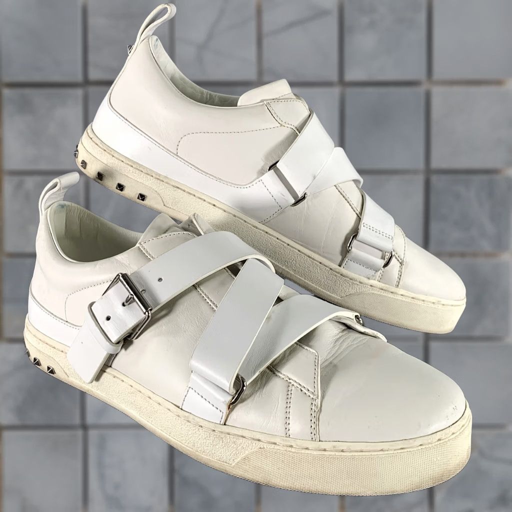 Valentino VALENTINO Leather Studded Strap Sneakers White Size 9 Size US 9 / EU 42 - 1 Thumbnail