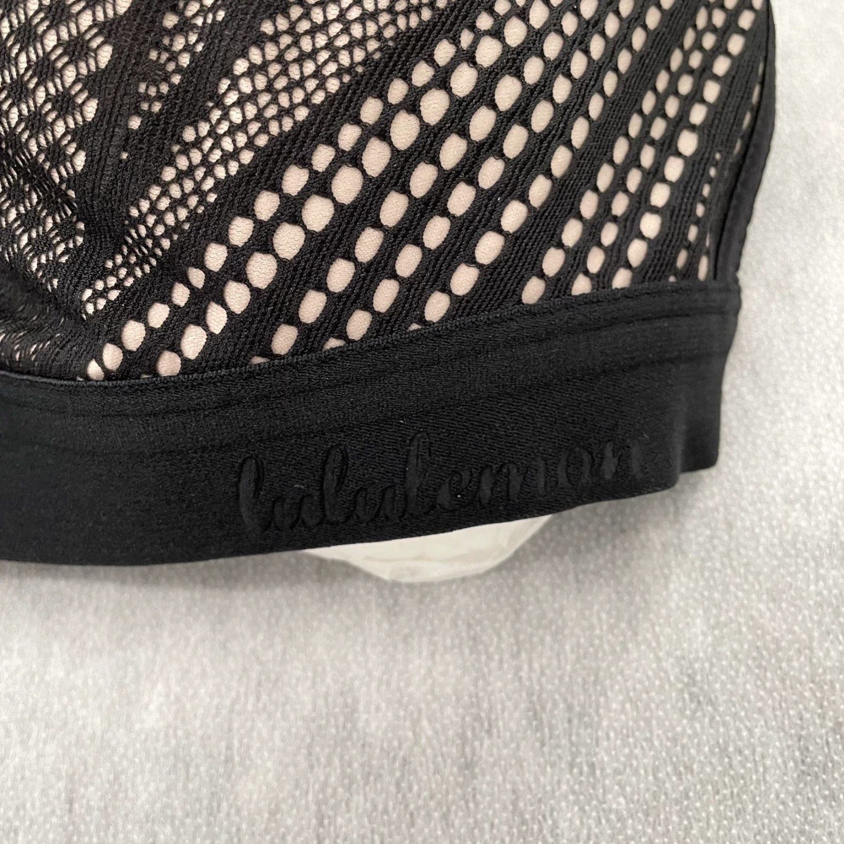 Lululemon Sports Bra Womens 32C Black Awake To Lace Overlay Wireless Non-Padded Racerback Athleisure NEW