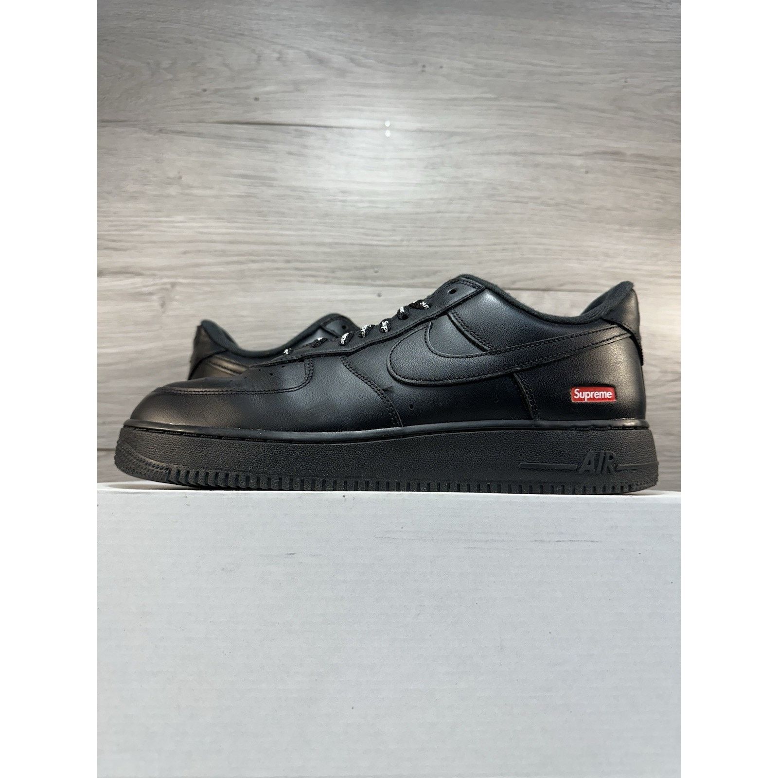 Nike Nike Air Force 1 Low x Supreme Box Logo - Black - Size 12 Size US 12 / EU 45 - 1 Thumbnail