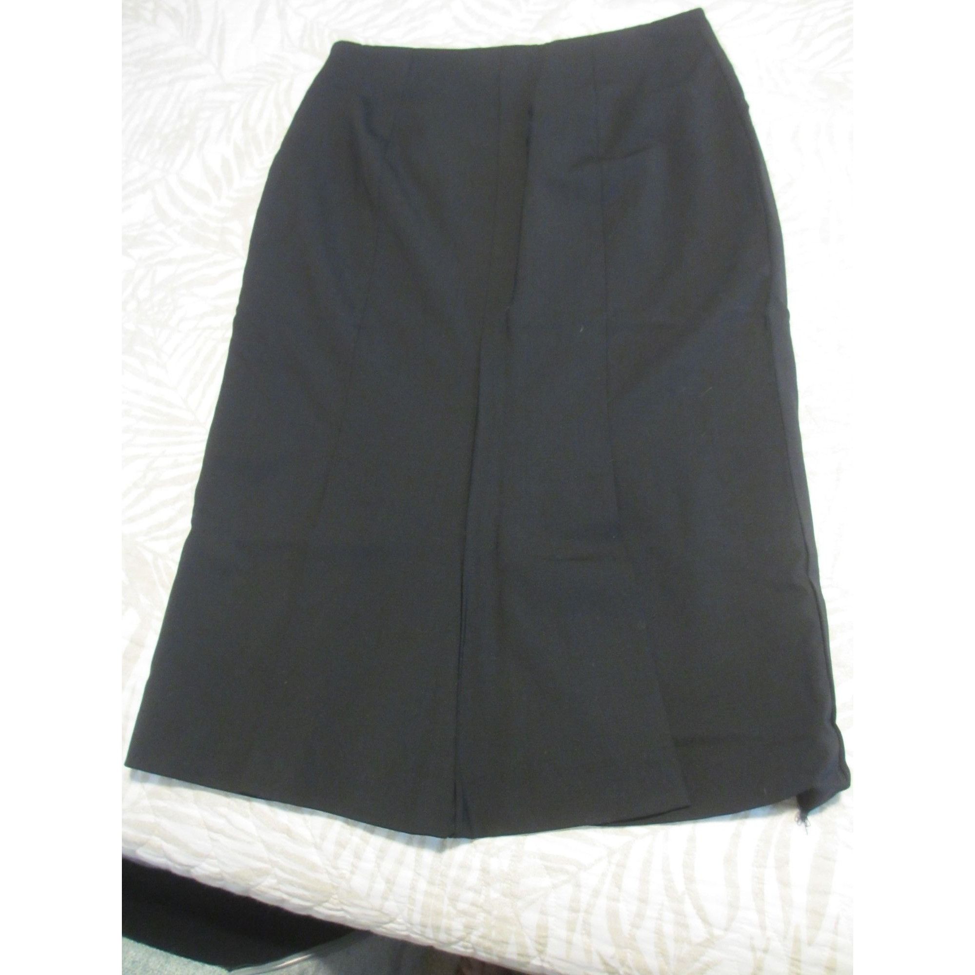 Banana Republic BANANA REPUBLIC DARK GREY MINI SKIRT SIZE 8 NWT Size 30" / US 8 / IT 44 - 2 Thumbnail