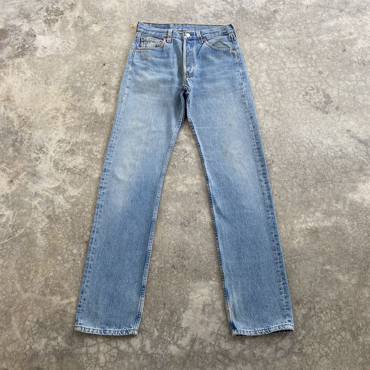 Levi's Size 28x33 Vintage 90’s Levis 501 Light Blue Jeans Size US 28 / EU 44 - 1 Thumbnail