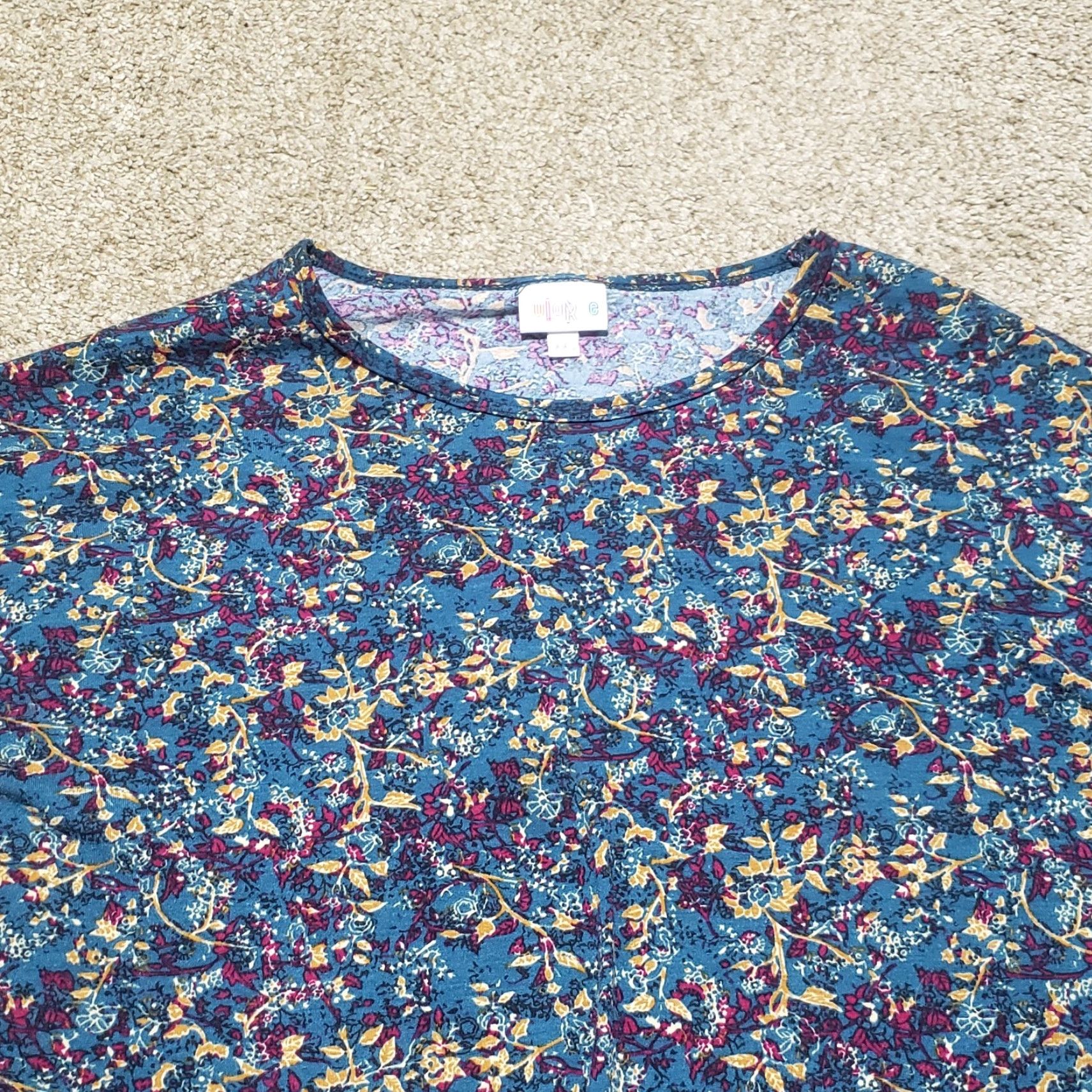 Vintage LuLaRoe Blue T-Shirt Short Sleeve Shirt 2XS Womens XXS Size Blue LLR Shirt Womens Small? Size XXS / US 00 / IT 34 - 2 Thumbnail