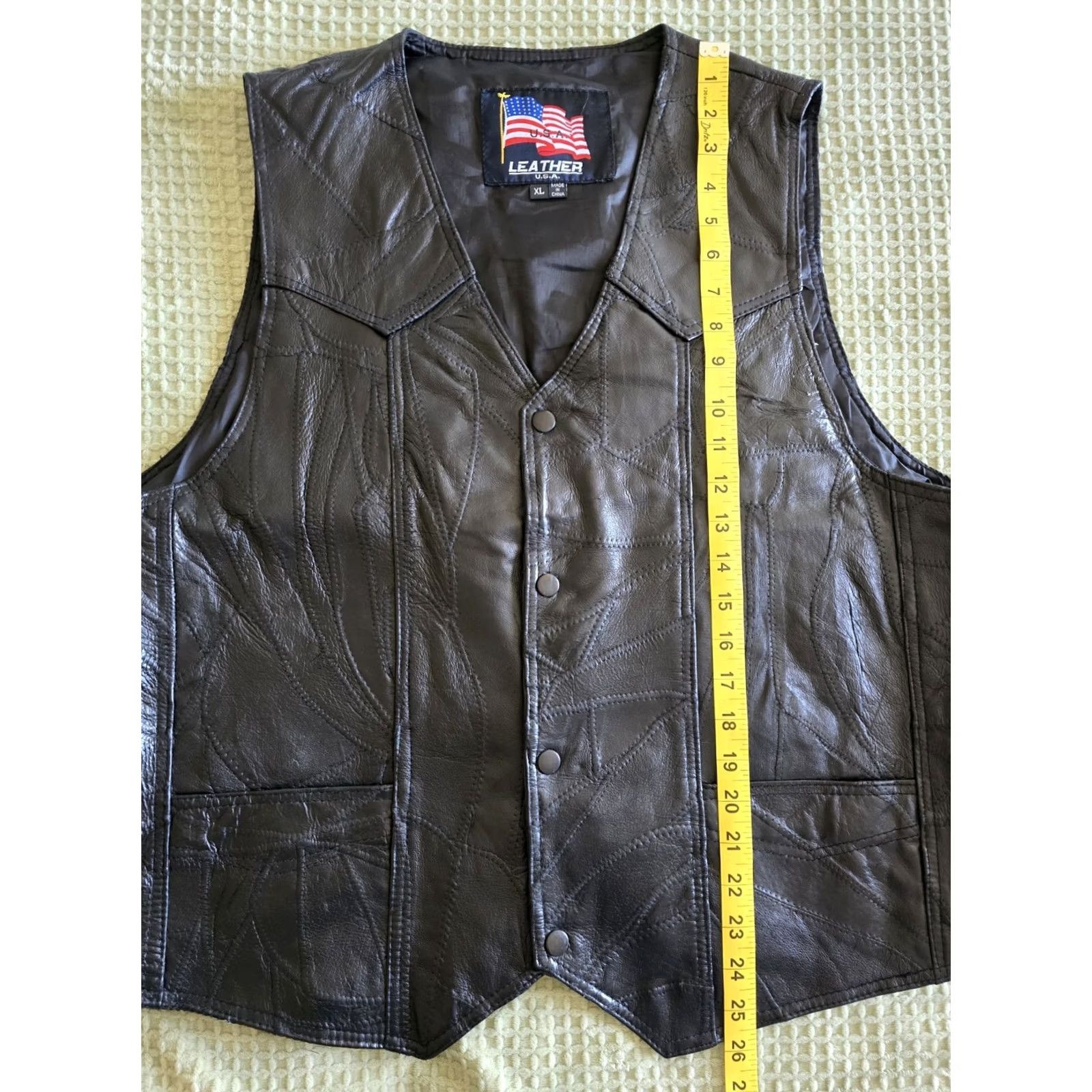 Vintage VINTAGE 80s Leather Biker Vest USA Leather Bald Eagle Button Up Pockets XL Mens Black Leather Vest Size US XL / EU 56 / 4 - 6 Thumbnail
