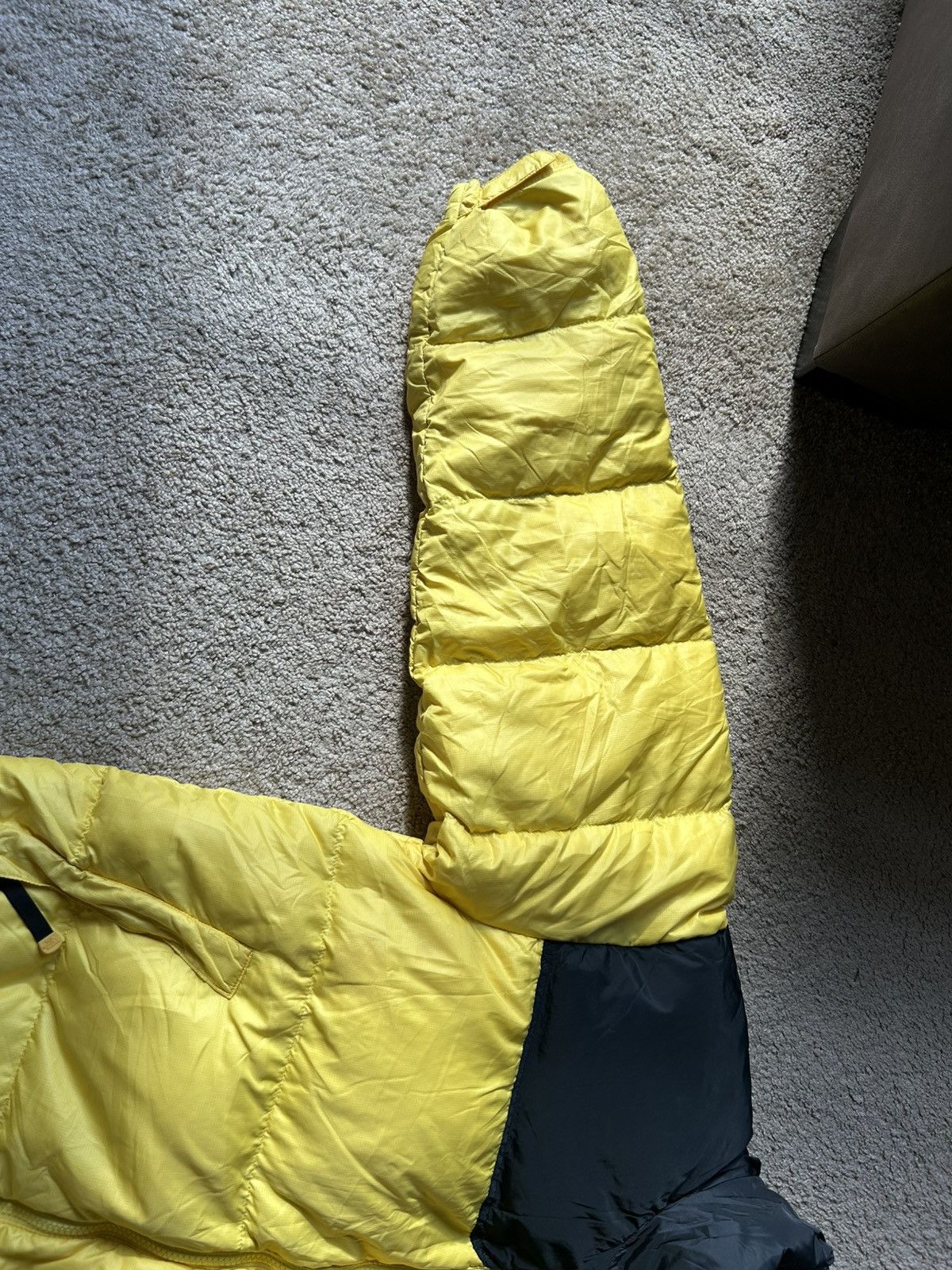 The North Face North Face Yellow Black Puffer Jacket M Size US M / EU 48-50 / 2 - 2 Thumbnail
