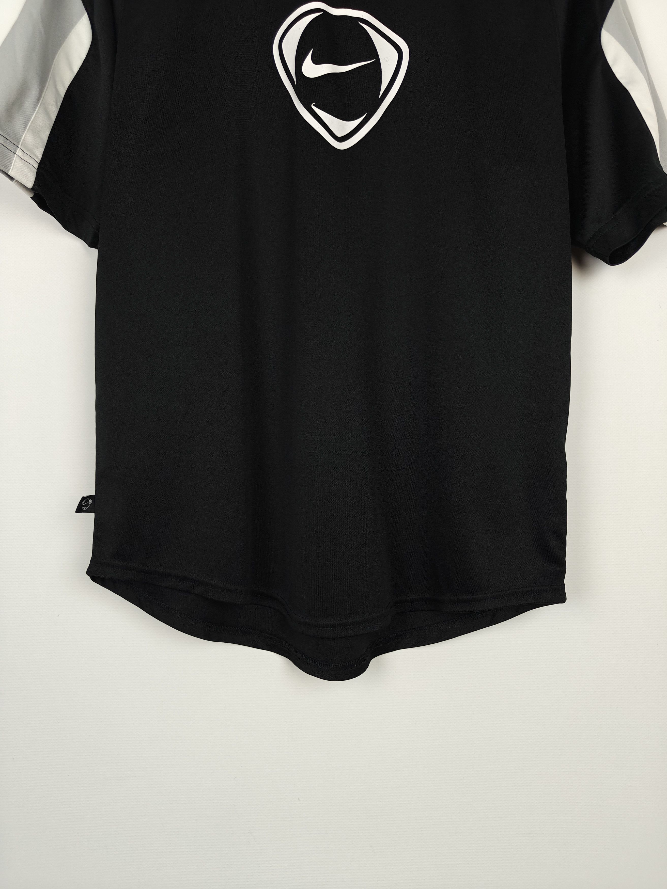 Nike Nike VTG T-Shirt Center Swoosh Logo Black size S Size US S / EU 44-46 / 1 - 3 Thumbnail