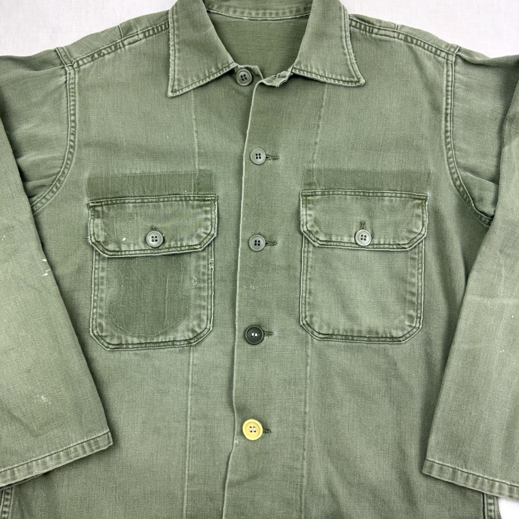 Vintage VINTAGE Army Button Up Shirt Adult Medium Military 60s 70s Green Collared Long Sleeve Button-Front Mens Shirt Regular Button-Up Size US M / EU 48-50 / 2 - 4 Thumbnail