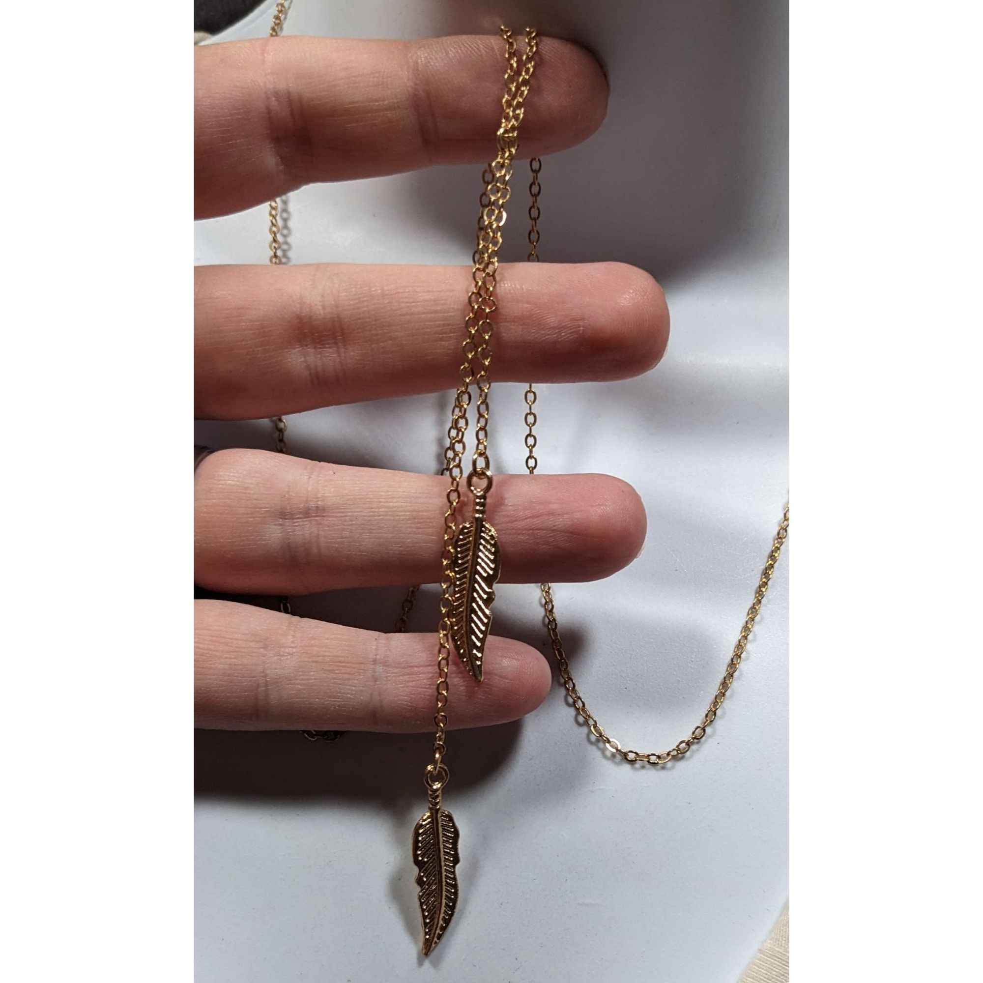 Other Nature Inspired Bohemian Feather Charm Gold Tone Lariat Neck Size ONE SIZE - 3 Thumbnail