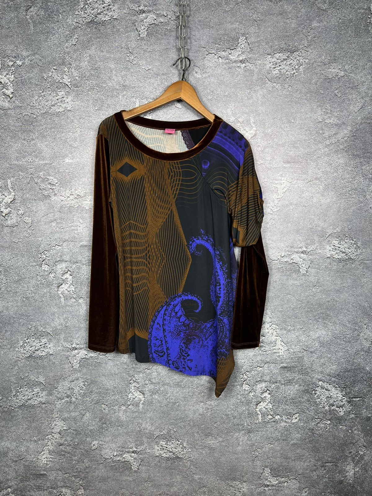 Desigual Save the Queen Asymmetric Velvet Sleeve Jumper Top Size XL / US 12-14 / IT 48-50 - 4 Thumbnail