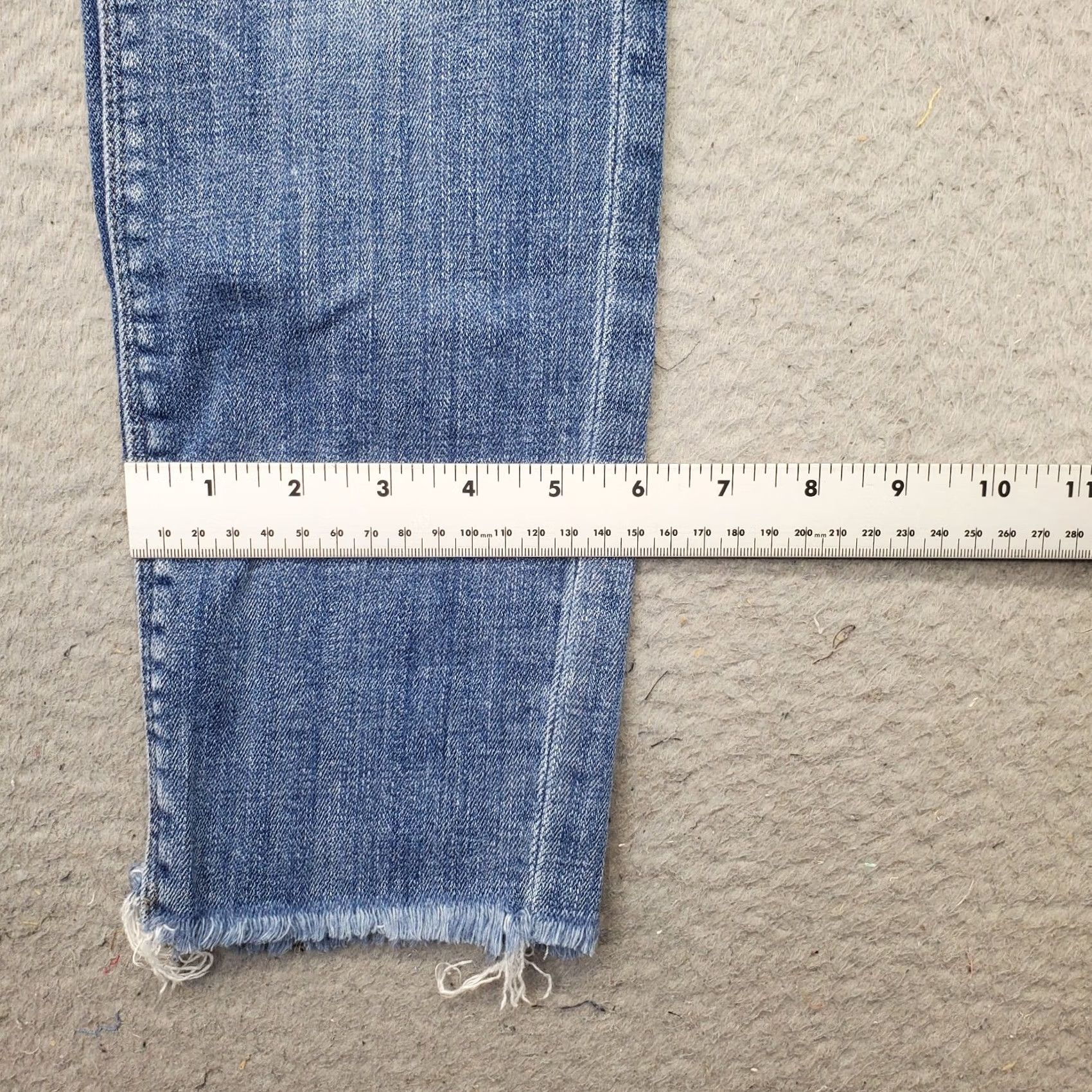 Lucky Brand Lucky Brand Lolita Skinny Jeans Womens Size 6 Denim Blue Distressed Frayed Hem 5-Pocket Stretch Distinguished Distressed Hem Size 28" / US 6 / IT 42 - 5 Thumbnail
