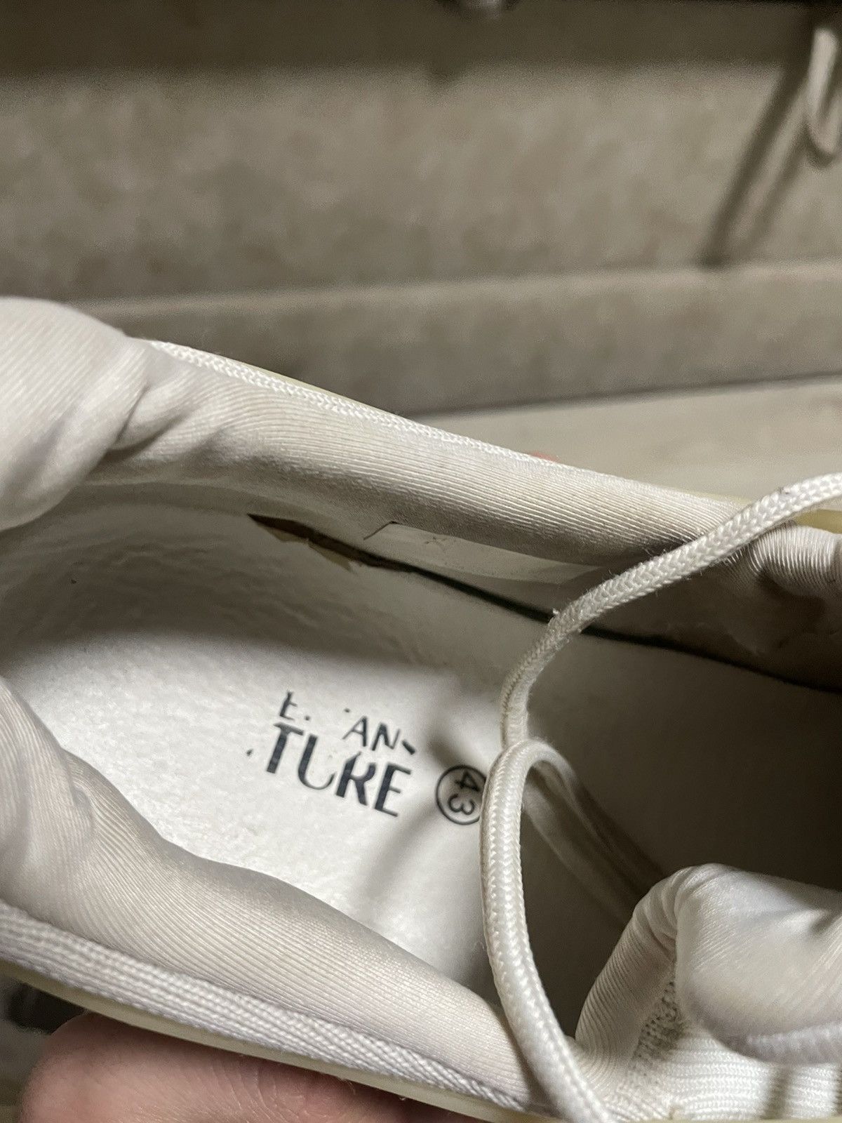 Versace Versace Jeans Couture White Sneakers Size 43 Vintage Size US 10 / EU 43 - 11 Thumbnail