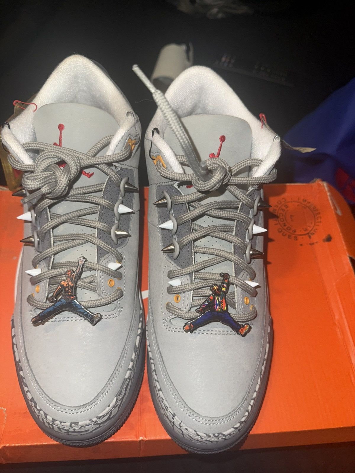 Jordan Brand Jordan 3 grey spiked biggie vs Tupac’s Size US 9 rare seepic Size US 9 / EU 42 - 2 Thumbnail