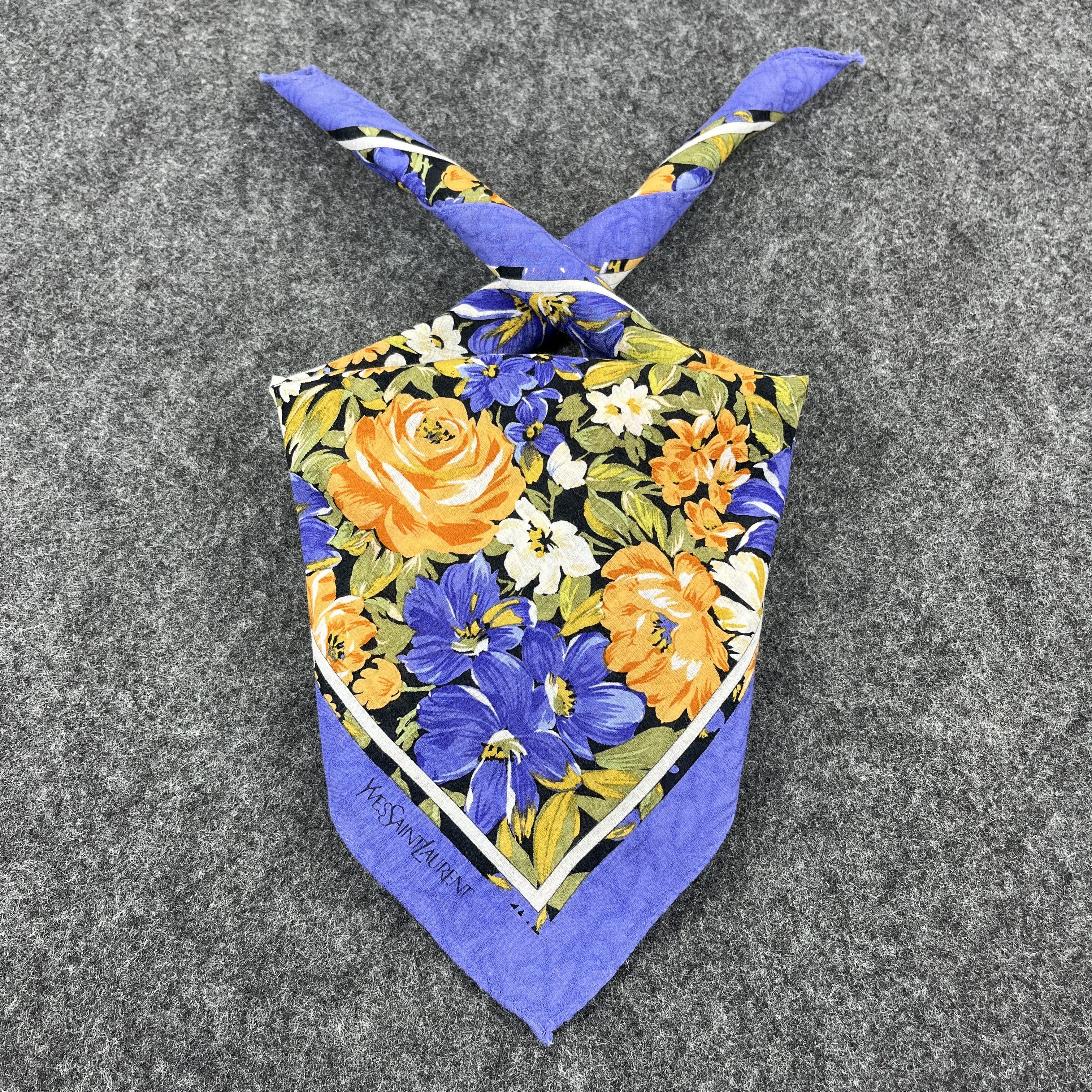 Vintage Yves Saint Laurent Handkerchief / Bandana / Neckerchief B292 Size ONE SIZE - 1 Thumbnail
