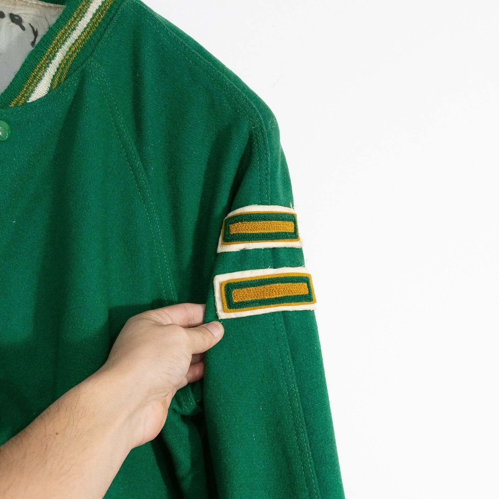Vintage Vintage 60s Varsity Wool Letterman Jacket Medium Thrashed Size US M / EU 48-50 / 2 - 8 Thumbnail
