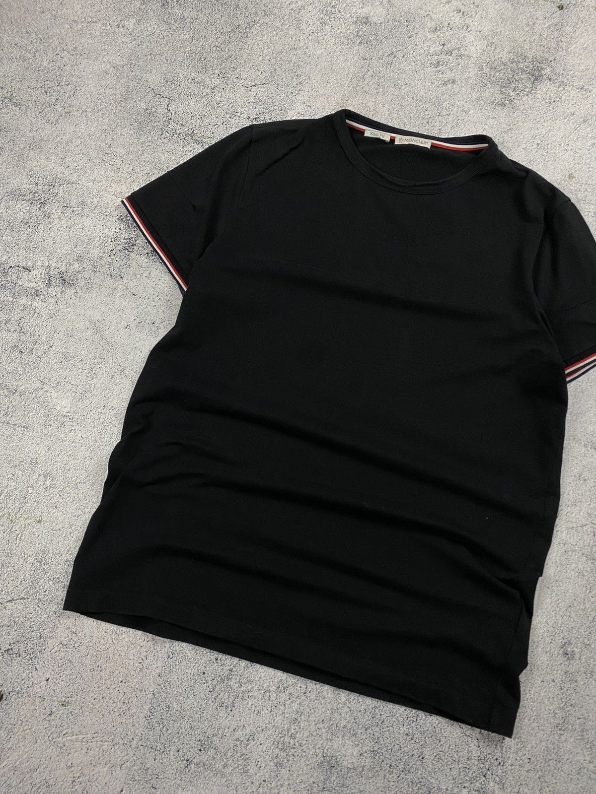 Moncler Rare Moncler Big Hand Logo Basic Hype Slim T Shirt Size US M / EU 48-50 / 2 - 3 Thumbnail
