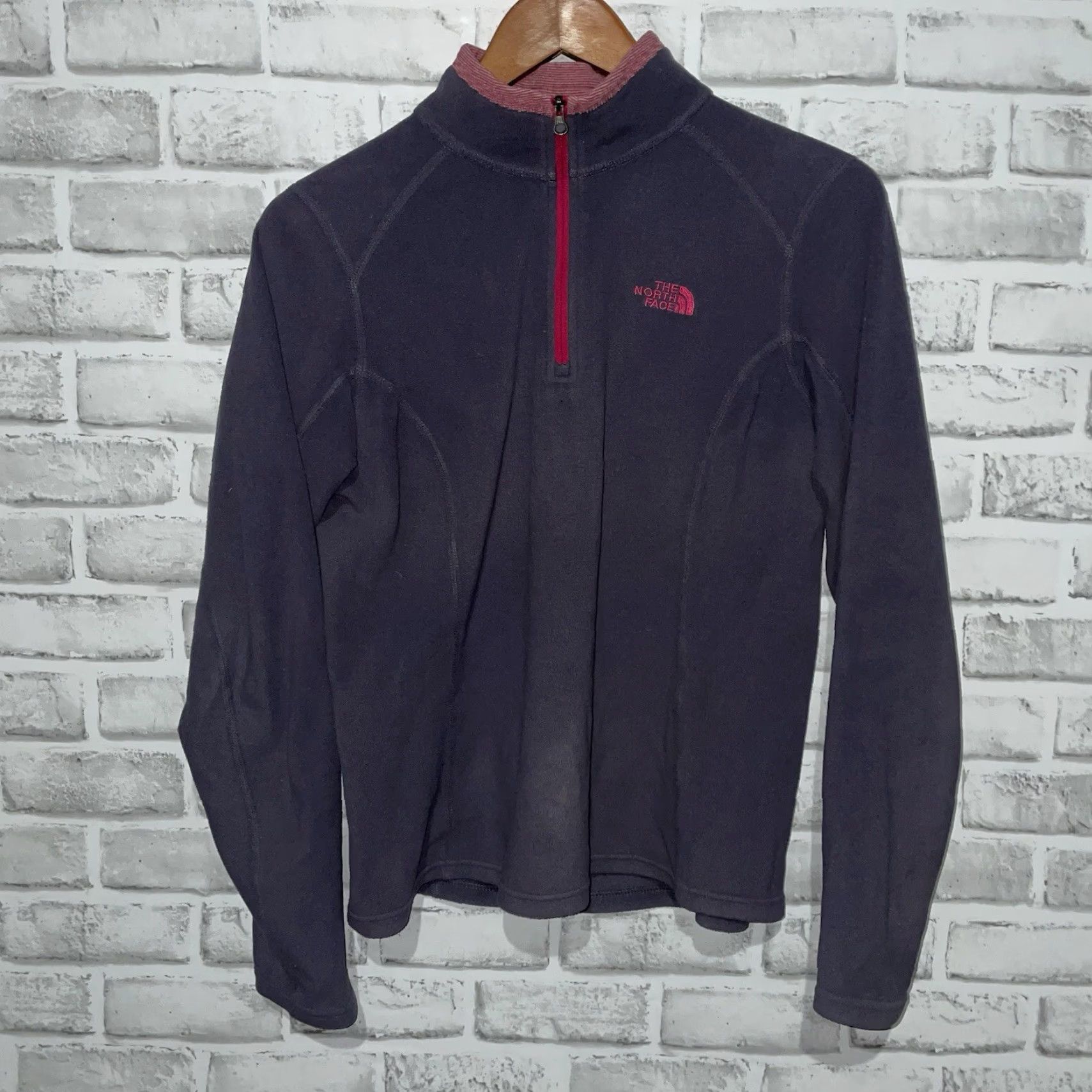 The North Face The North Face Jacket Size S Half-Zip Athletic Womens Size S / US 4 / IT 40 - 2 Thumbnail