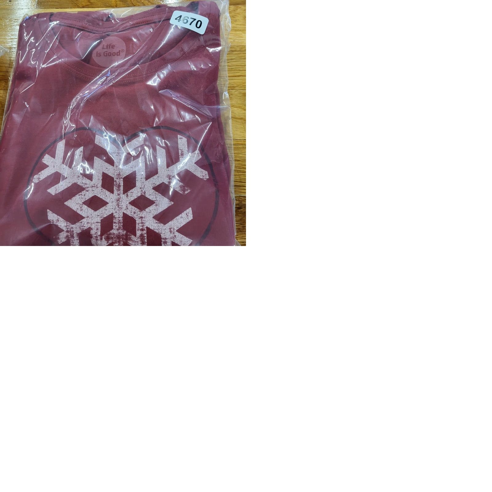 Life is Good Life Is Good Shirt Womens Size M Red LongSleeve Snowflake Heart Logo Classic Fit Shirt Womens M Red LongSleeve Snowflake Heart Logo Classic Fit Size M / US 6-8 / IT 42-44 - 10 Thumbnail