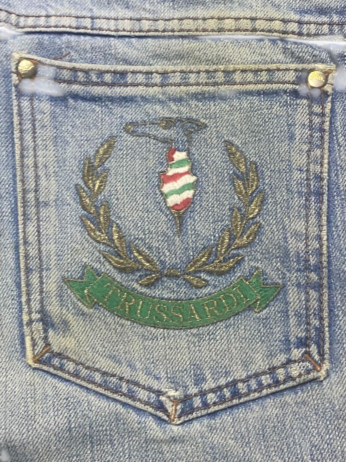 Trussardi Vintage Japanese Brand Trussardi Mud Wash Loose Jeans Size US 32 / EU 48 - 11 Thumbnail