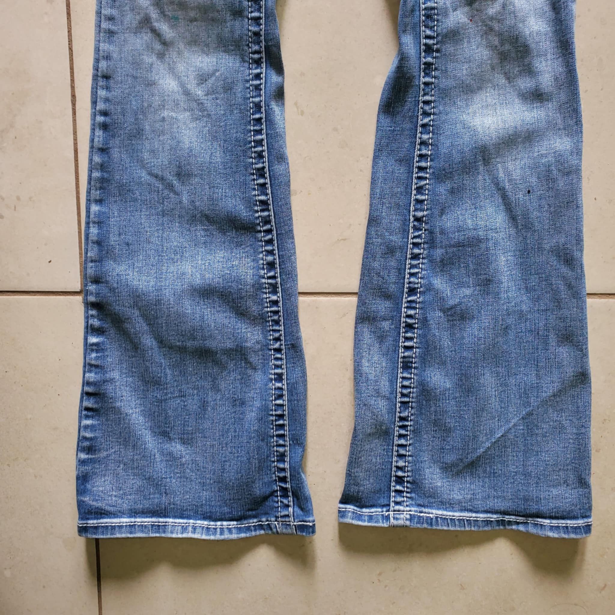 Rock Revival Westfield Eagle Jeans Blue Flared Mid Rise Rhinestones Size 24" / US 00 / IT 34 - 6 Thumbnail