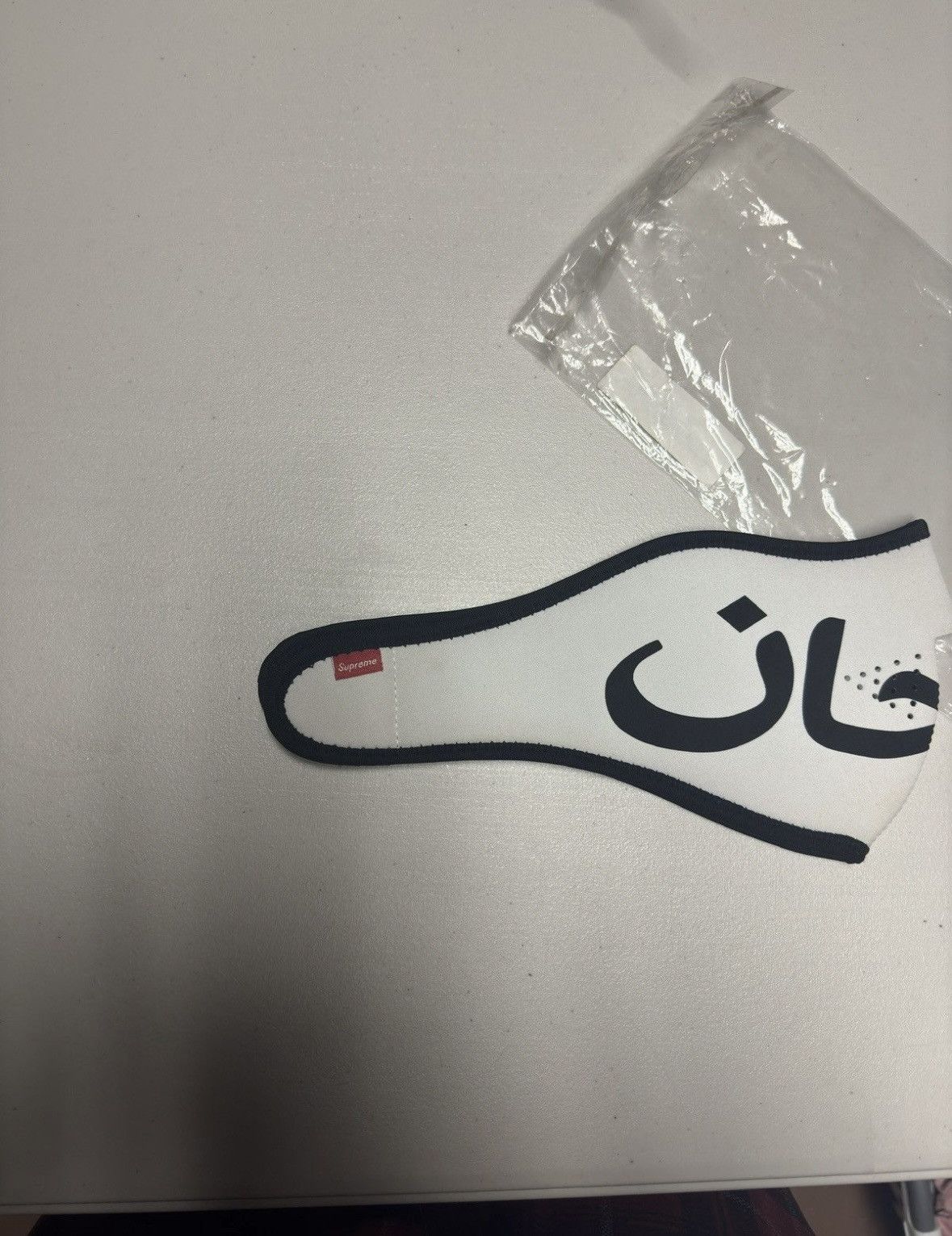 Supreme Supreme Arabic Logo Neopreme Facemask Size ONE SIZE - 4 Thumbnail